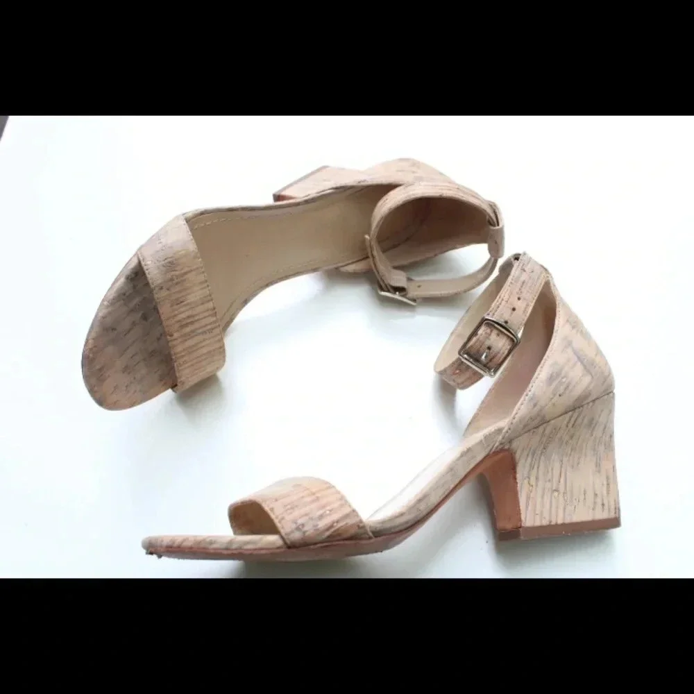 Johnston & Murphy sandals